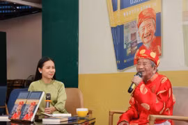 Nhà nghiên cứu Nguyễn Đình Tư chia sẻ tại chương trình. (Ảnh: Thu Hoài/TTXVN)