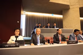 Thượng tướng Trần Quang Phương, Phó Chủ tịch Quốc hội (thứ 2, phải sang) tham dự Đại hội đồng Liên minh Nghị viên Thế giới lần thứ 148 (IPU-148). (Ảnh: Anh Hiển/TTXVN)