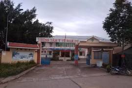 Trung tâm y tế huyện Đăk Pơ, nơi Trưởng khoa Kiểm soát bệnh tật bị kỷ luật cảnh cáo vì để phát tán hình ảnh bệnh án bệnh nhân nghi nhiễm COVID-19 gây hoang mang dư luận. (Nguồn: TTXVN phát) 