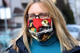 [Video] "Khẩu trang vui vẻ" - vũ khí đặc biệt chống dịch COVID-19