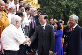 [Photo] Chủ tịch nước gặp mặt các cá nhân tiêu biểu của TP Hồ Chí Minh
