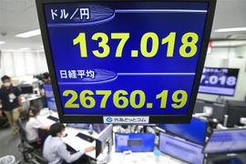 Tỷ giá đồng yen tăng lên mức cao nhất trong 24 năm qua so với đồng USD, ngày 11/7/2022. (Ảnh: Kyodo/TTXVN) 