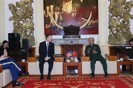 Thượng tướng Nguyễn Chí Vịnh và ông Daniel J. Kritenbrink tại buổi tiếp. (Nguồn: TTXVN/phát) 