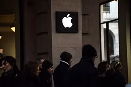 Một cửa hàng của Apple tại Turin, Italy. (Ảnh: AFP/ TTXVN) 