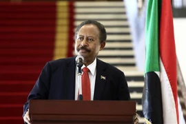 Thủ tướng Sudan Abdalla Hamdok trong một cuộc họp báo ở thủ đô Khartoum ngày 15/8/2021. (Ảnh: THX/TTXVN) 