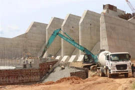 Công trình tràn xả lũ dự án hồ chứa nước Mỹ Lâm ở huyện Tây Hòa (Phú Yên). (Nguồn: TTXVN) 