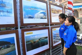 Một triển lãm bản đồ và trưng bày tư liệu 'Hoàng Sa, Trường Sa của Việt Nam - Những bằng chứng lịch sử và pháp lý.' (Ảnh: Đặng Tuấn/TTXVN) 