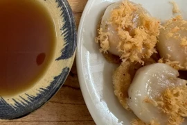 Bánh ram ít - món bánh quen thuộc của người dân xứ Huế. (Nguồn: Vietnam+)