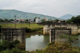 [Video] Câu chuyện về cây cầu xây 11 năm vẫn chưa xong ở Thanh Hóa