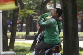 [Photo] Đợt nắng nóng gay gắt tại Hà Nội có thể sẽ kéo dài nhiều ngày