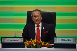 Ông Muhyiddin Yassin, khi đang giữ chức Thủ tướng Malaysia, tham dự một hội nghị trực tuyến tại Kuala Lumpur ngày 20/11/2020. (Ảnh: AFP/TTXVN) 