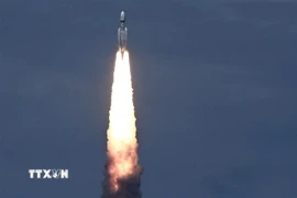 Vụ phóng tàu Chandrayaan-3 từ trung tâm vũ trụ Satish Dhawan tại bang Andhra Pradesh, miền Nam Ấn Độ ngày 14/7/2023. (Ảnh: AFP/TTXVN)