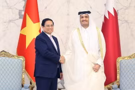 Thủ tướng Phạm Minh Chính hội đàm với Thủ tướng Nhà nước Qatar Sheikh Mohammed bin Abdulrahman bin Jasim Al-Thani. (Ảnh: Dương Giang/TTXVN)