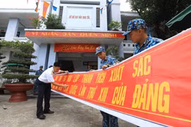 [Photo] Quân và dân đảo Sinh Tồn hướng về Đại hội XIII của Đảng