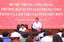 Trưởng Ban Tuyên giáo Trung ương Nguyễn Trọng Nghĩa phát biểu chỉ đạo. (Ảnh: Văn Điệp/TTXVN)