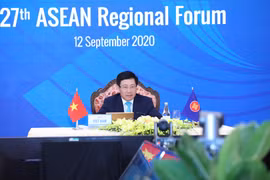 Phó Thủ tướng, Bộ trưởng Ngoại giao Phạm Bình Minh chủ trì Diễn đàn Khu vực ASEAN lần thứ 27. (Ảnh: Lâm Khánh/TTXVN)