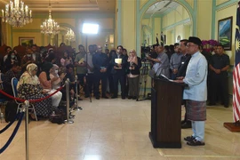 Thủ tướng Malaysia - ông Anwar Ibrahim tại cuộc họp báo công bố danh sách nội các mới tại Putrajaya, ngày 2/12/2022. (Ảnh: AFP/TTXVN) 