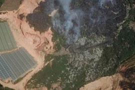 Bãi rác Cam Ly nhìn từ trên cao. (Ảnh: Đặng Tuấn/TTXVN) 