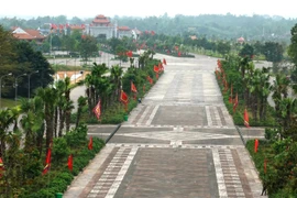 Dừng hoạt động kinh doanh, dịch vụ tại Khu di tích lịch sử Đền Hùng