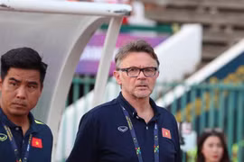 Huấn luyện viên Philippe Troussier. (Ảnh: Hoàng Linh/TTXVN)