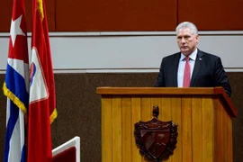 Ông Miguel Diaz-Canel, người vừa được bầu làm Bí thư thứ nhất Đảng Cộng sản Cuba (PCC), phát biểu tại phiên bế mạc Đại hội lần thứ VIII PCC, ở La Habana, ngày 19/4/2021. (Nguồn: AFP/TTXVN) 