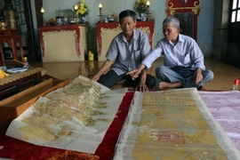 Gìn giữ các đạo sắc phong - 'báu vật' thiêng liêng của làng quê xứ Huế