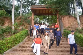 Du khách tham quan Đồn Phồn Xương, huyện Yên Thế, tỉnh Bắc Giang. (Nguồn: yenthe.bacgiang.gov.vn) 