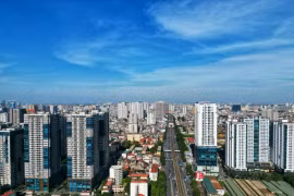 Hà Nội giao chủ đầu tư, đơn vị quản lý vận hành, Ban quản trị nhà chung cư căn cứ phương pháp xác định giá dịch vụ quản lý vận hành nhà chung cư theo quy định tại khoản 3, Điều 59 của Nghị định số 95/2024/NĐ-CP. (Ảnh: Xuân Quảng/Vietnam+)