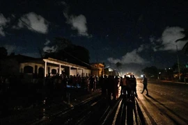 Cảnh mất điện tại La Habana, Cuba, ngày 30/9/2022. (Ảnh: AFP/TTXVN)