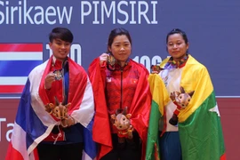 [Photo] Cô gái dân tộc Giáy Hoàng Thị Duyên phá kỷ lục SEA Games