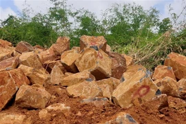 Đá bazan bị khai thác trái phép tại Đắk Nông. (Ảnh: Hưng Thịnh/TTXVN) 