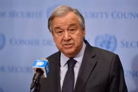 Tổng thư ký Liên hợp quốc Antonio Guterres phát biểu tại cuộc họp báo ở New York, Mỹ. (Ảnh: AFP/TTXVN) 