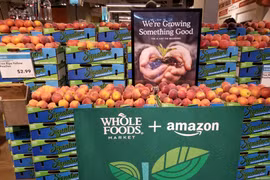Amazon đã phình ra gấp đôi ở mảng nhu yếu phẩm kể từ khi mua lại Whole Food với giá 13,7 tỷ USD hồi tháng 8/2017.(Nguồn: geekwire.com) 