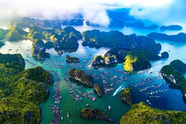 Quần đảo Cát Bà góc nhìn từ trên cao. (Nguồn: TTXVN) 