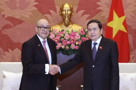 Chủ tịch Quốc hội Trần Thanh Mẫn tiếp ông Najib El Khadi, Tổng Thư ký Hạ viện Maroc kiêm Chủ tịch Hiệp hội Tổng Thư ký Nghị viện Thế giới. (Ảnh: Thống Nhất/TTXVN)