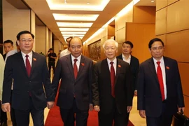Tổng Bí thư Nguyễn Phú Trọng cùng Chủ tịch nước Nguyễn Xuân Phúc, Thủ tướng Phạm Minh Chính và Chủ tịch Quốc hội Vương Đình Huệ dự bế mạc Kỳ họp thứ 11, Quốc hội khóa XIV. (Ảnh: Trí Dũng/TTXVN)