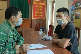 Đối tượng Vũ Văn Thắng khai nhận hành vi phạm tội. (Ảnh: TTXVN phát) 