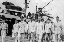 Bác Hồ với sự nghiệp chống Mỹ, cứu nước và xây dựng CNXH ở miền Bắc