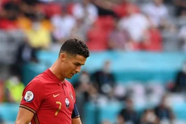Cristiano Ronaldo trong lượt trận thứ hai gặp Đức bảng F, vòng chung kết EURO 2020 ở Munich, ngày 19/6/2021. (Ảnh: AFP/TTXVN) 