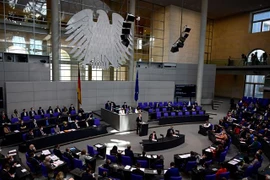 Thủ tướng Đức Olaf Scholz phát biểu trước Quốc hội liên bang ở Berlin, ngày 23/3/2022. (Ảnh: AFP/TTXVN) 