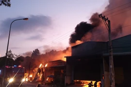 [Photo] Liên tiếp xảy ra các vụ cháy thương tâm tại khu dân cư