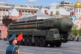 Tên lửa liên lục địa Yars tại lễ duyệt binh kỷ niệm 78 năm Chiến thắng trong Chiến tranh Vệ quốc vĩ đại ở thủ đô Moskva, Nga ngày 9/5/2023. (Ảnh: AFP/TTXVN) 