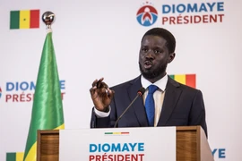 Ông Bassirou Diomaye Faye phát biểu tại cuộc họp báo ở Dakar, Senegal, ngày 25/3/2024. (Ảnh: AFP/TTXVN)