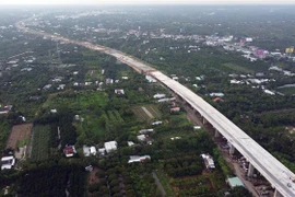 Các tỉnh, thành phố khu vực Tây Nam Bộ đang được hưởng lợi từ hạ tầng liên kết vùng. (Ảnh: Huy Hùng/TTXVN)