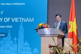 Đại sứ Việt Nam tại Malaysia Đinh Ngọc Linh phát biểu tại buổi lễ. (Ảnh: Thành Trung/TTXVN)