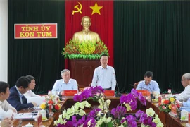 Ủy viên Bộ Chính trị, Thường trực Ban Bí thư Võ Văn Thưởng phát biểu chỉ đạo tại buổi làm việc. (Ảnh: Dư Toán/TTXVN)