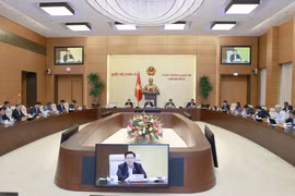 Chủ tịch Quốc hội Vương Đình Huệ phát biểu tại phiên họp. (Ảnh: Doãn Tấn/TTXVN)