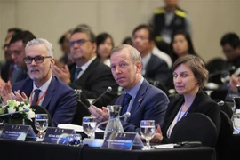 Các Đại sứ, chuyên gia, học giả quốc tế tham dự Hội thảo khoa học quốc tế về Biển Đông lần thứ 12. (Ảnh: Lâm Khánh/TTXVN) 