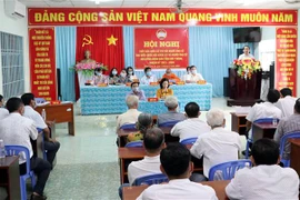 Quang cảnh Hội nghị tiếp xúc cử tri tại địa bàn tỉnh Sóc Trăng. (Ảnh: Trung Hiếu/TTXVN) 