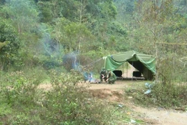 Lán dã chiến của đồn Biên phòng Tân Thanh, tỉnh Lạng Sơn được dựng lên hồi tháng Hai. (Ảnh: Quang Duy/TTXVN) 